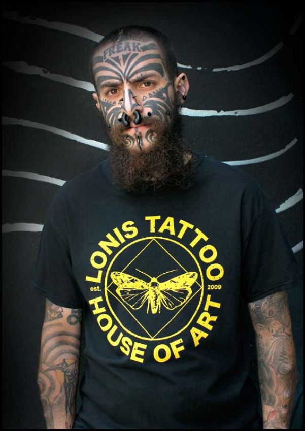 Lonis_Tattoo_Body_Piercer